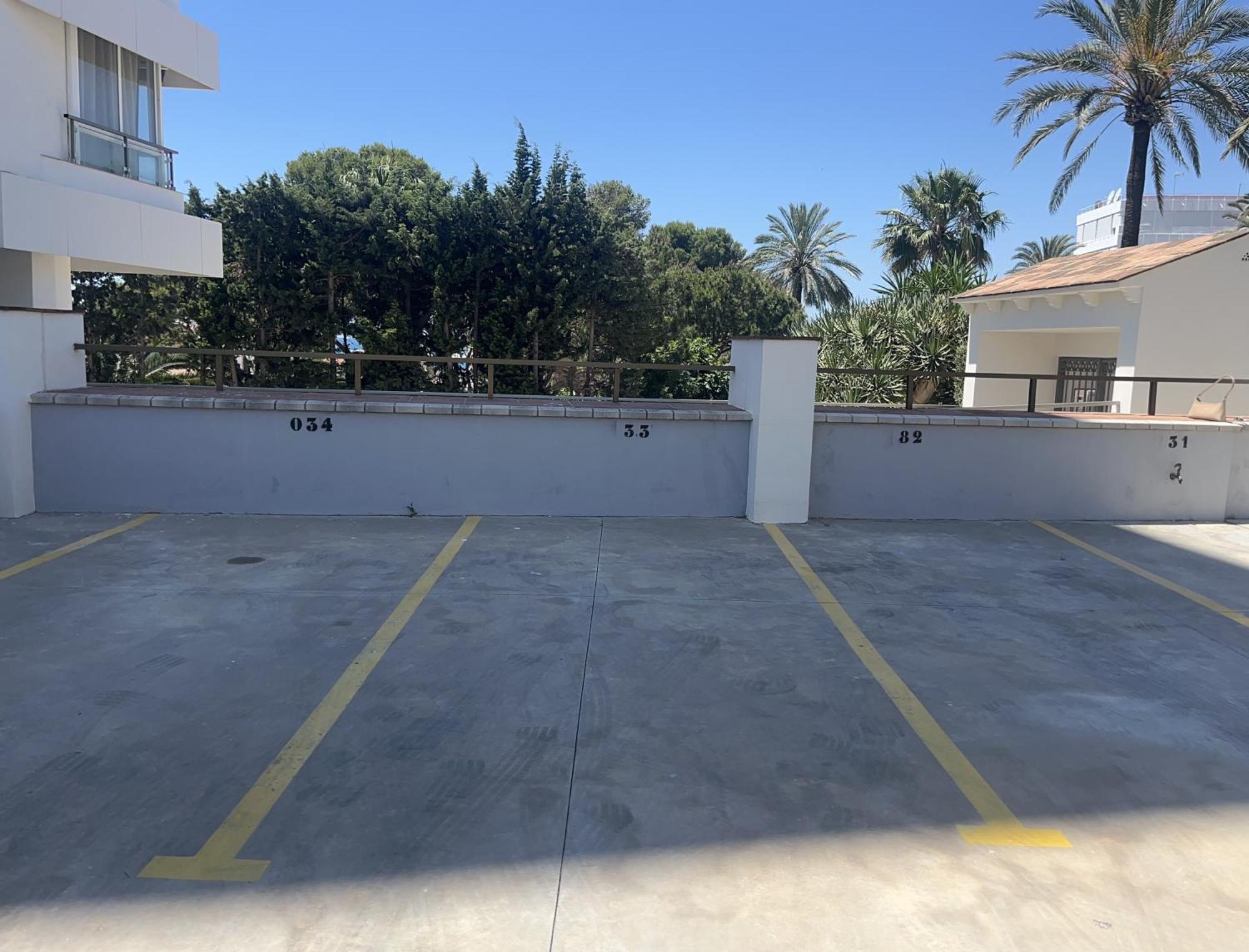 Stunning Apartment 10 Meters From The Beach With Parking Benalmádena Buitenkant foto